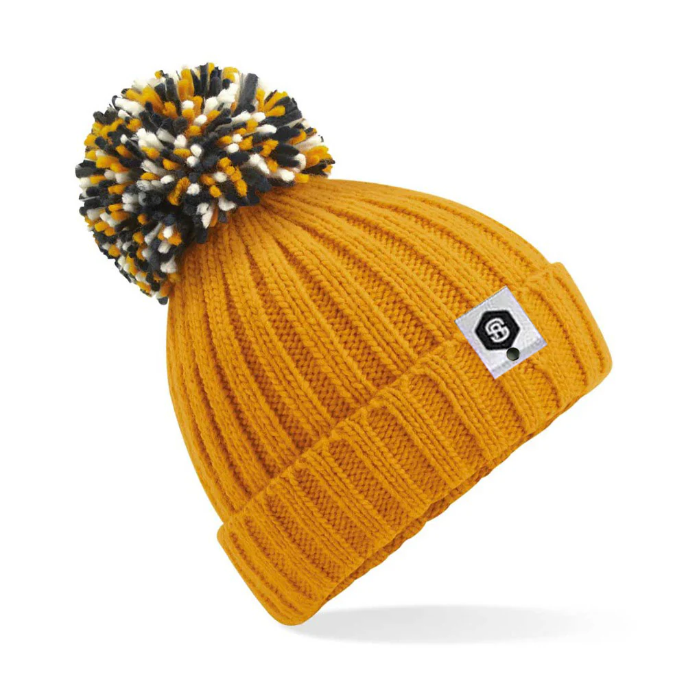 Hygge POM POM Beanie - Image 8